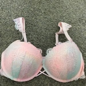 Pink Victoria Secrets 36DD push up bra